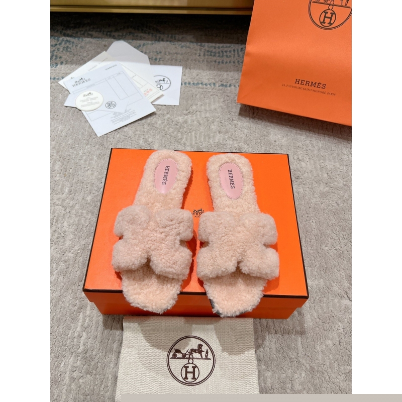 H**mes slippers